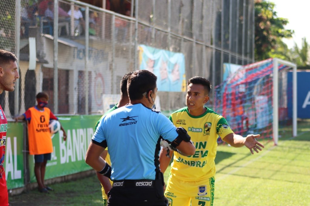 Deportivo Iztapa «Los Peces Vela» vencieron 2-1 al deportivo de Nueva&nbsp;Concepción