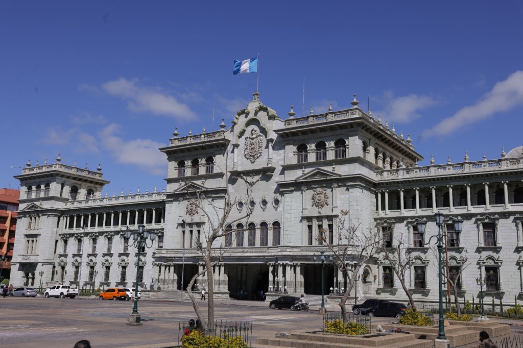 Política y economía en Guatemala: una relación que no podemos&nbsp;ignorar